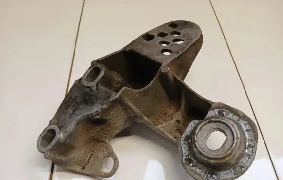 Audi A6 S6 C5 4B Other front suspension part 4B0199351B UUSTRTA