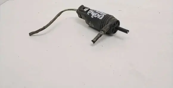 Skoda Octavia Mk2 (1Z) Windscreen/windshield washer pump 1K5955651