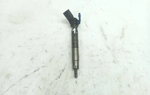 Mercedes-Benz E W213 Fuel injector A6540700087 0445118309