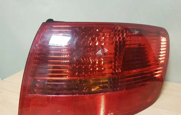 Audi A6 S6 C6 4F Rear/tail lights 4F9945096 89036913