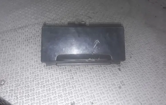 Ashtray (front)