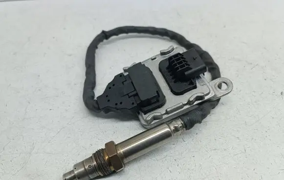 Mercedes-Benz E W213 Lambda probe sensor A0009058011 0009058011