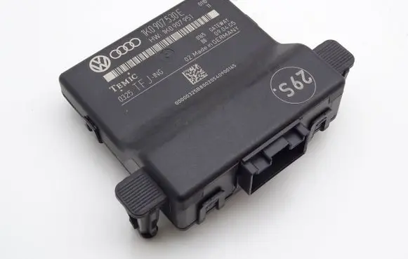 Volkswagen Touran I Gateway control module 1K0907530E