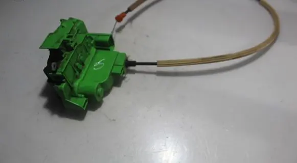 Alfa Romeo Mito Front door lock