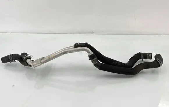 Audi Q7 4M Engine coolant pipe/hose 4M0819857A