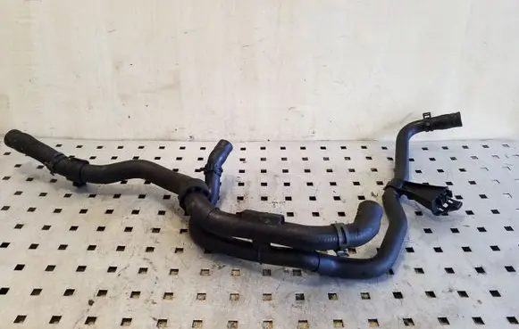 Skoda Superb B6 (3T) Engine coolant pipe/hose