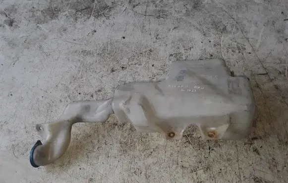 Honda Accord Windshield washer fluid reservoir/tank HLC22029