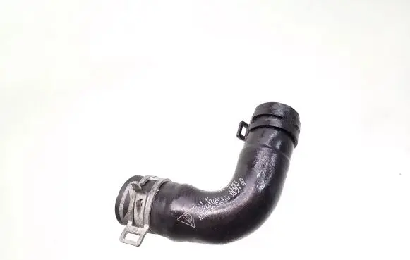 Porsche Taycan 9J1 Electric car engine cooling hoses/pipes 