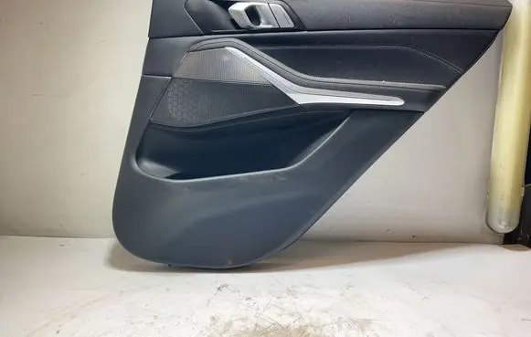 BMW X5 G05 Rear door card panel trim 51417454718 106031082C