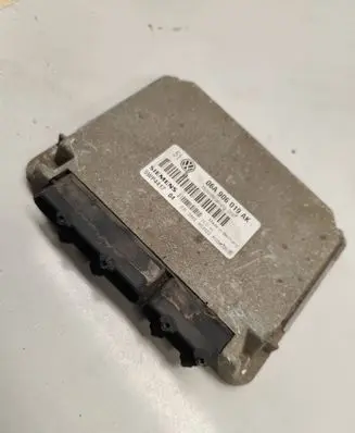 Volkswagen Golf IV Engine control unit/module 5wp441704 903322 2597