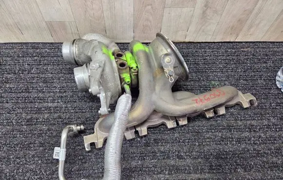 BMW 5 G30 G31 G38 Turbo 7637563