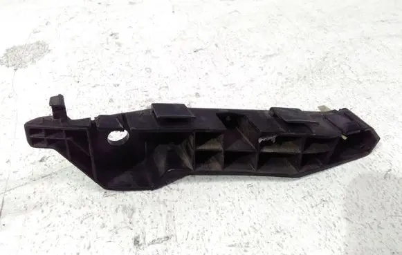 Hyundai Santa Fe Front bumper mounting bracket 865172B700