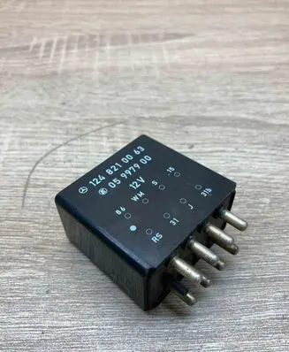 Mercedes-Benz E W124 Other relay 1248210063 05997900