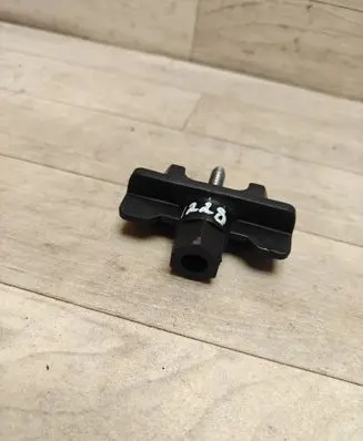 Hyundai i20 (PB PBT) Spare wheel bolt 6285025XXX
