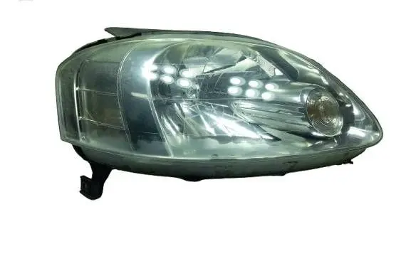 Volkswagen Fox Headlight/headlamp 145846KASACJA 145846
