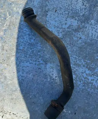 Volkswagen Golf III Breather hose/pipe 028103491A