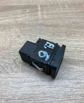 Volkswagen PASSAT B6 Hand parking brake switch 114992 6900H34