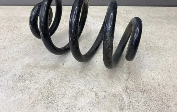 BMW 3 E46 Rear coil spring GH221505