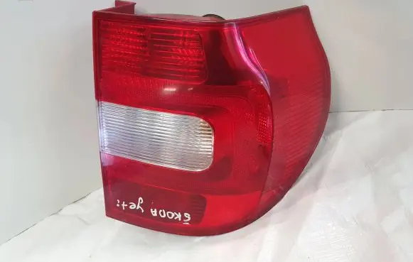 Skoda Yeti (5L) Rear/tail lights 5L0945096B 5L0945112 5L0945096