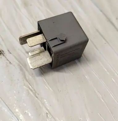 Mercedes-Benz A W169 Other relay A0025422619