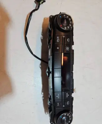 Mercedes-Benz CLS C219 Climate control unit 2198300985 00064606