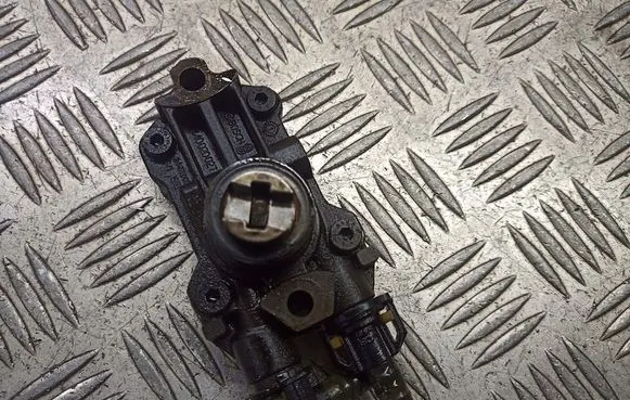 Mercedes-Benz 200 300 W123 In-tank fuel pump 0440020027