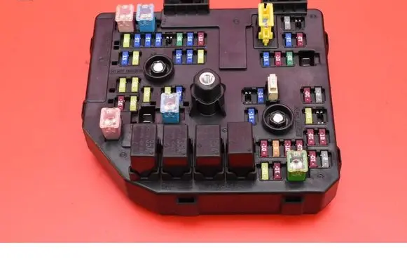 Chevrolet Captiva Fuse box set 95202005