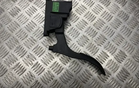 Volkswagen Polo III 6N 6N2 6NF Accelerator throttle pedal 6N1721503E 969205624 0280752207