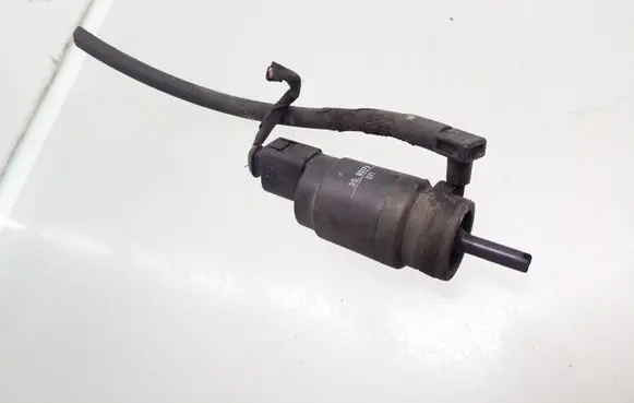 Mercedes-Benz C W203 Windscreen/windshield washer pump 3090179