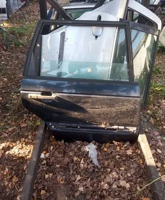 Volkswagen PASSAT B3 Rear door