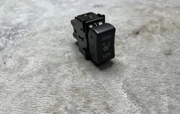Subaru Legacy Rear glass lock/latch C177 83245AJ002