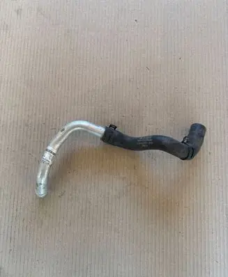 Coolant pipe/hose