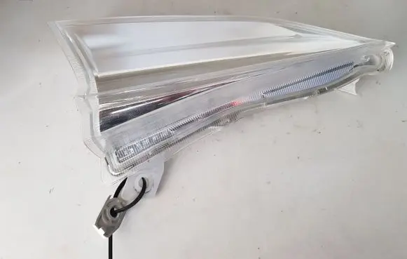 Nissan Leaf I (ZE0) Front reflector 261803NF0A