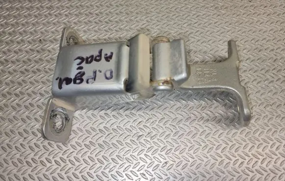 Renault Kangoo II Rear door lower hinge KL3312A