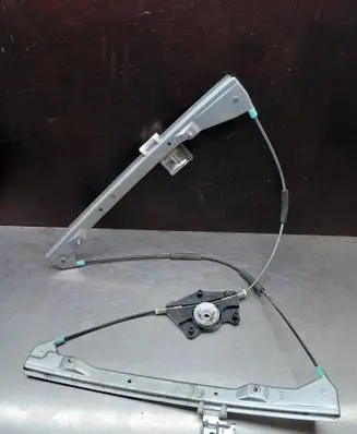 Volkswagen New Beetle Front door electric window regulator 