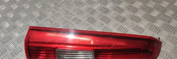 Volvo V70 Rear/tail lights 9154494