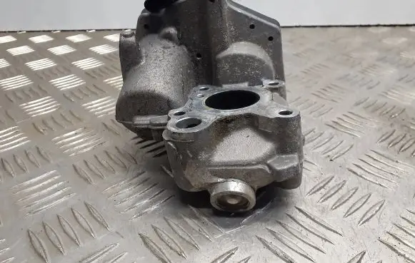 Infiniti Q70 Y51 EGR valve A6511400660 A2C87494500 1427001245