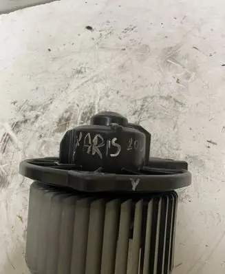 Toyota Yaris Heater fan/blower 1940000821