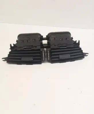 Mercedes-Benz C W204 Dash center air vent grill A2048306064