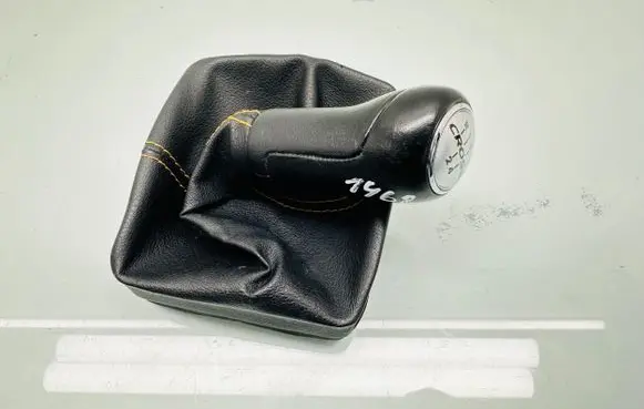 Gear lever shifter trim leather/knob