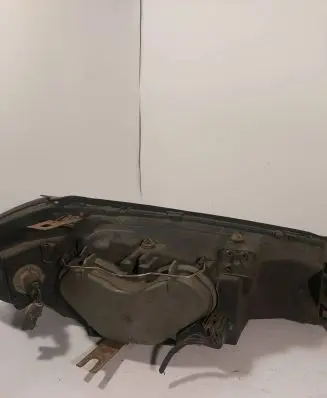 Ford Mondeo MK II Headlight/headlamp 1305235440
