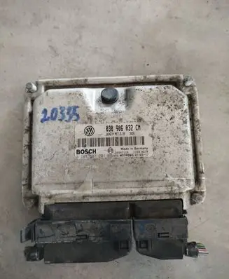 Volkswagen Polo Engine control unit/module 030906032cm 0261207201