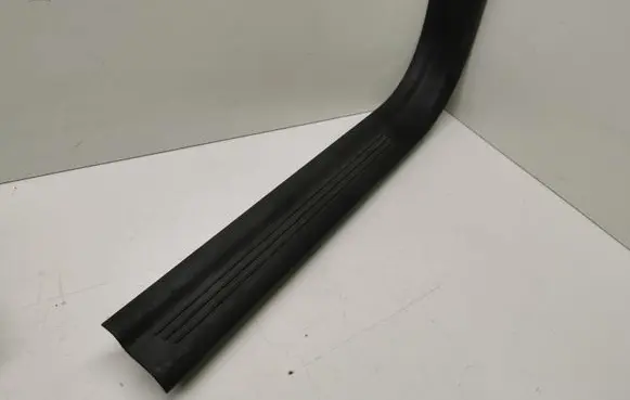 Volvo V50 Front sill trim cover 8641784
