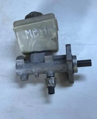 Mercedes-Benz ML W163 Master brake cylinder 26612501124 4164