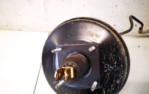 Toyota Corolla Verso AR10 Brake booster 472000F030