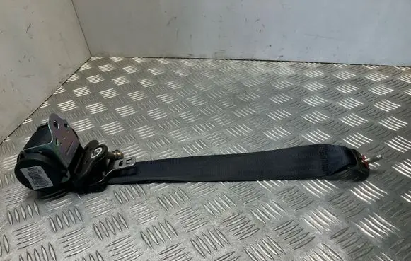 Nissan Juke I F15 Rear seatbelt 6175437