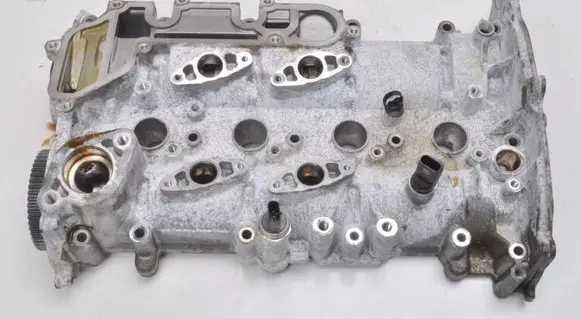 Volkswagen Golf VIII Rocker cam cover 04E103308Q