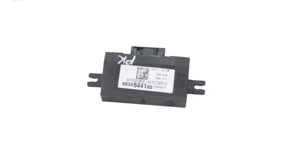 Peugeot 3008 II Door control unit/module 9833644180