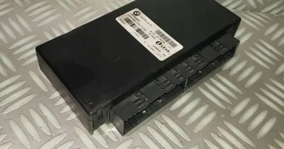 BMW 5 E60 E61 Gateway control module 9176078