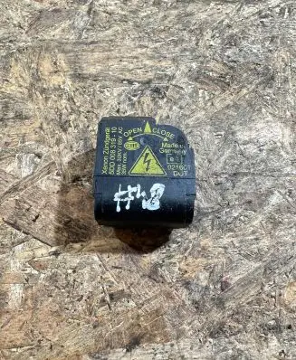 Mercedes-Benz ML W164 Headlight ballast module Xenon 5DD00831910